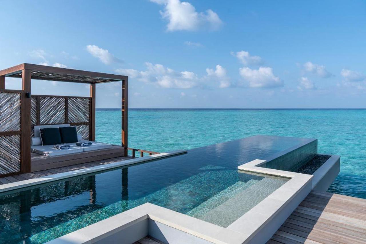 Four Seasons Resort Maldives At Landaa Giraavaru Baa Atoll Exterior photo