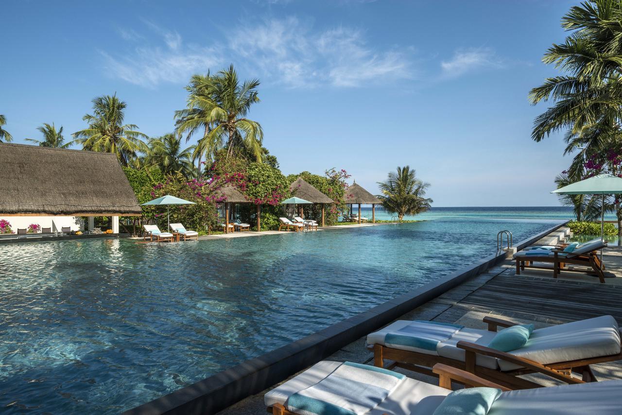 Four Seasons Resort Maldives At Landaa Giraavaru Baa Atoll Exterior photo