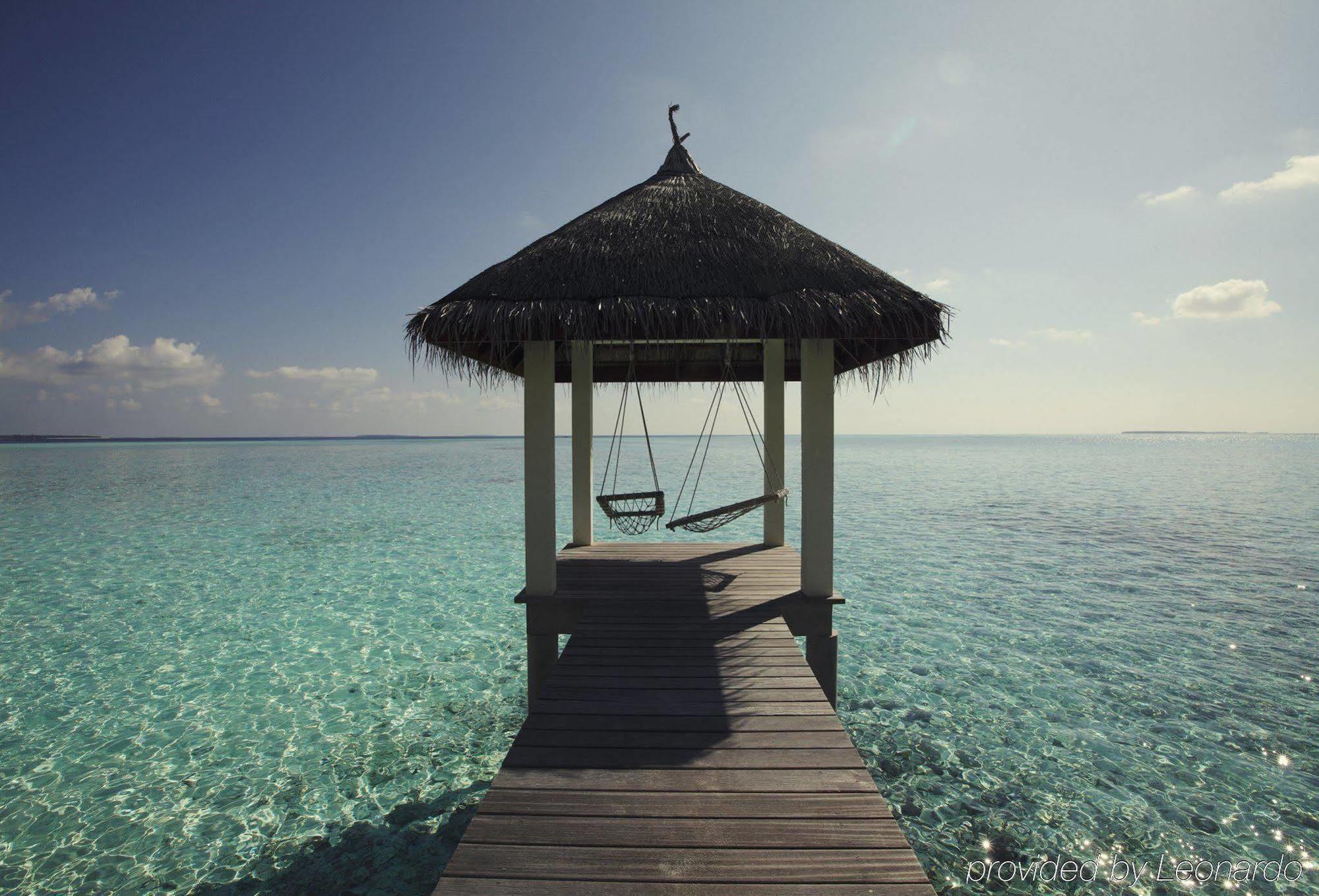 Four Seasons Resort Maldives At Landaa Giraavaru Baa Atoll Exterior photo