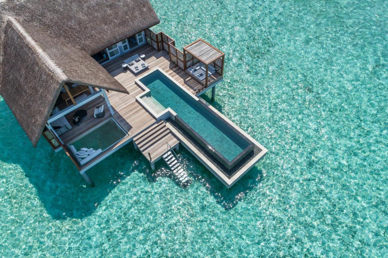 Four Seasons Resort Maldives At Landaa Giraavaru Baa Atoll Exterior photo